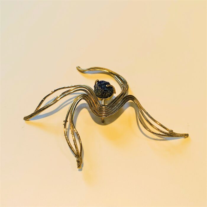 #686 Brooch