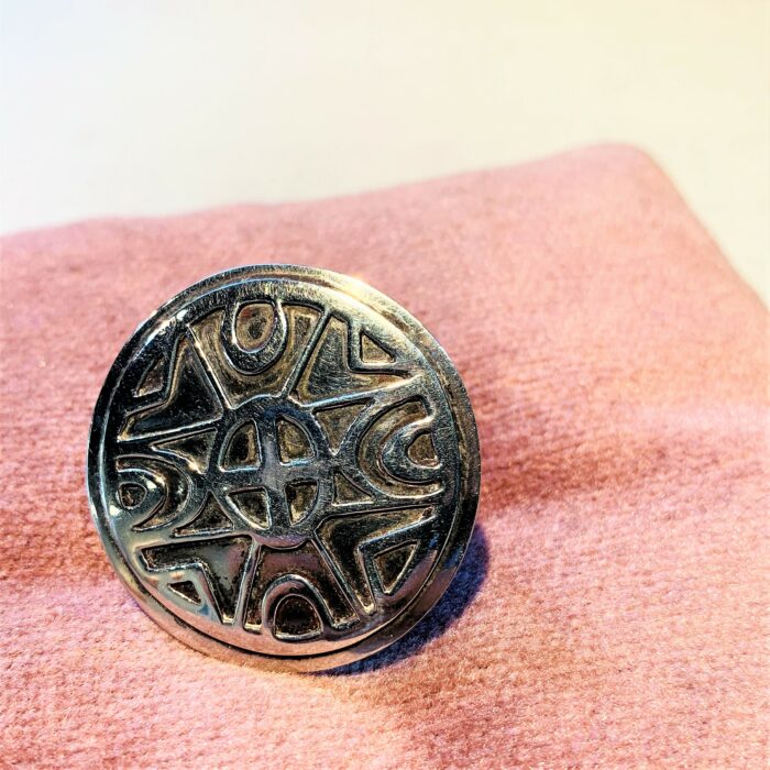 #288 Brooch - Image 2