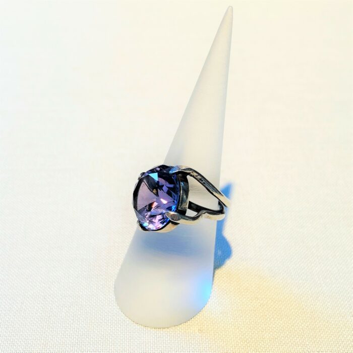 #807 Ring