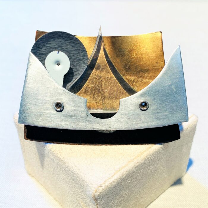 #1052 Brooch